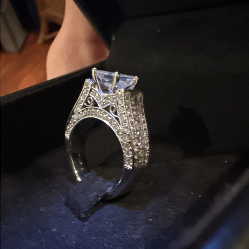 18k white gold VSI flawless diamond princess cut